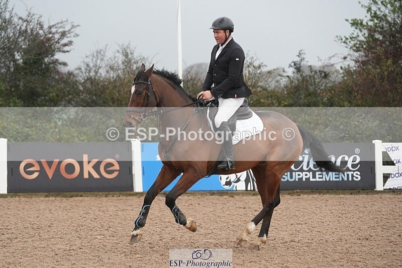 251107-112445-00338 - Cls 3 Discovery and 1m Open