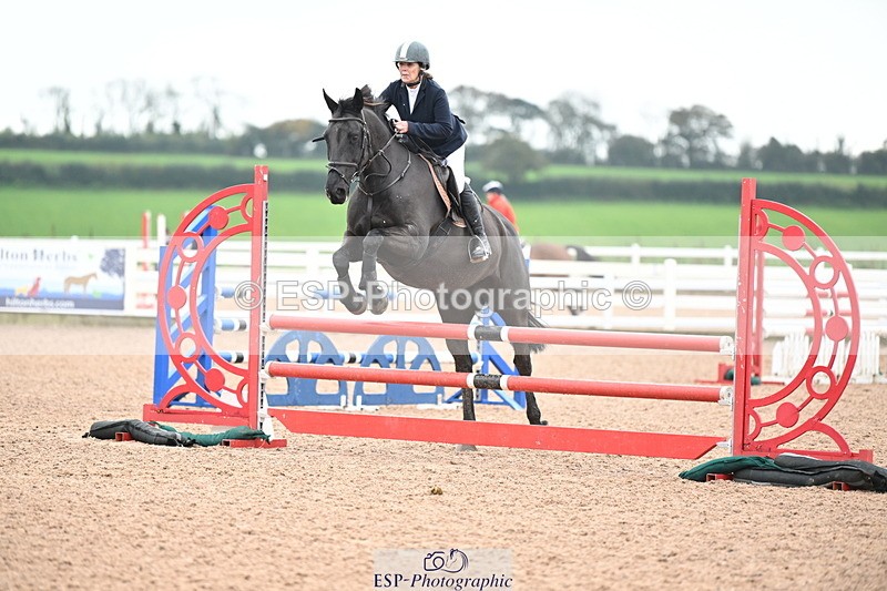 241023A-113645-00584 - Cls 1 British Novice and 90cm Open