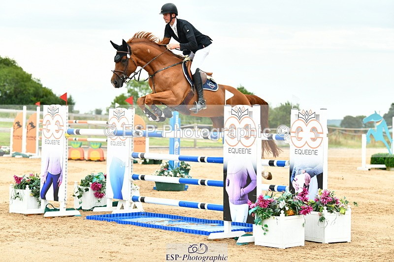 230720A-145825-03642 - Cls 9, 2 Star Big 1.40m Start to break