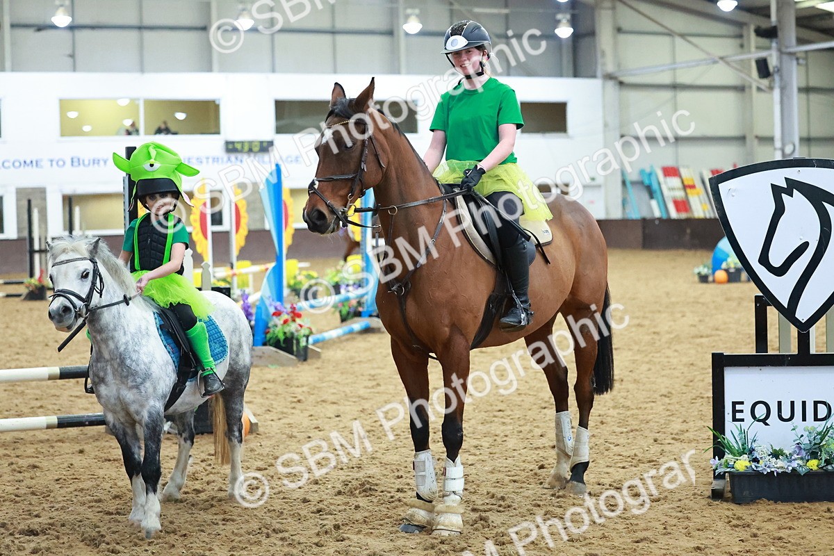 SBM_002843 - Class 4 - Pairs