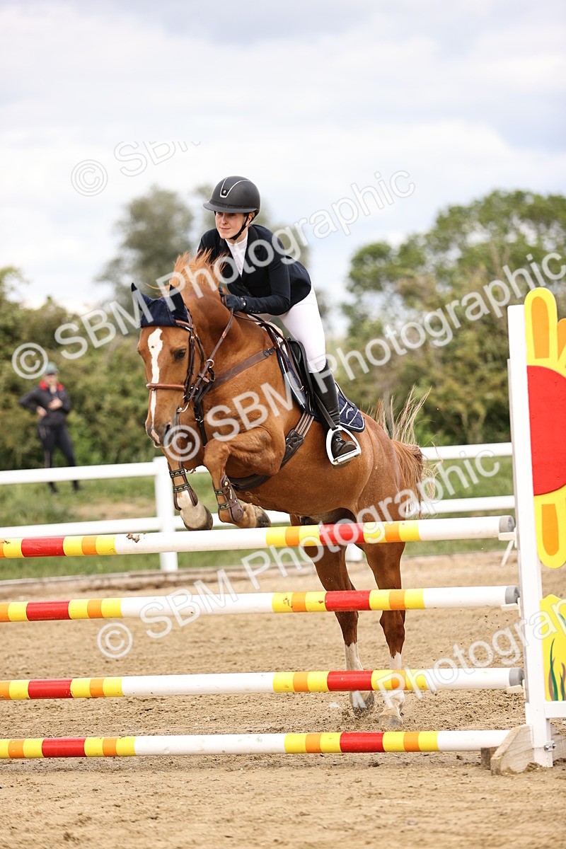 SBM_003250 - Class 11 - Senior Newcomers - 1.10m