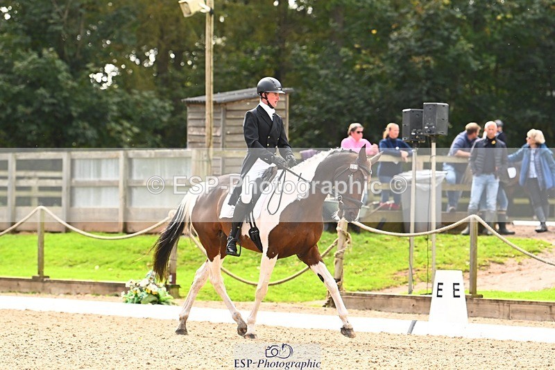 231020-135537-09756 - 301-WESTCEFFYL.KINGSWAY.LAD-Ben.Lee.Liles-DR