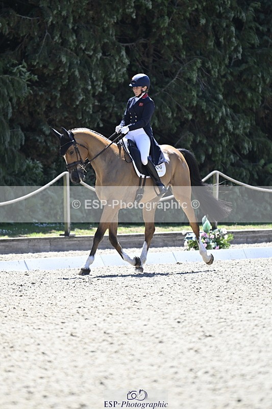 250522A-120028-03330 - B-321-Laura.Collett-BALANCERO