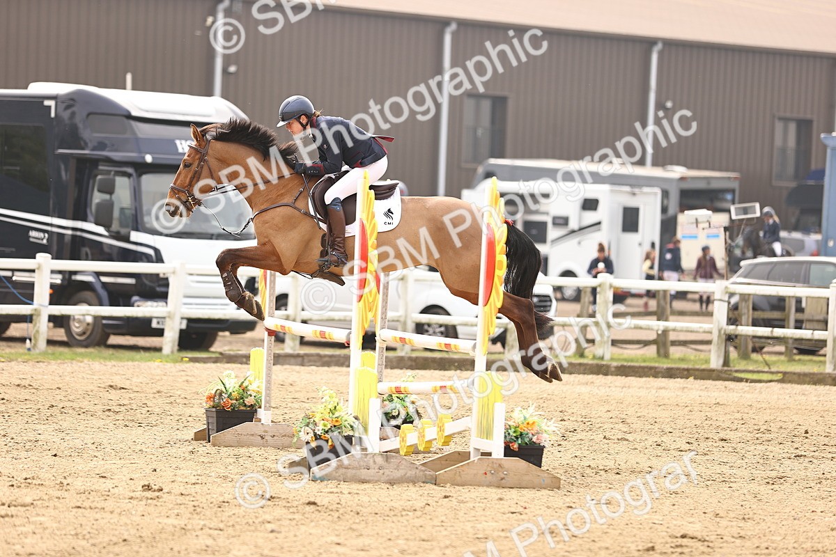  - Class 15 - Senior British novice - 90cm