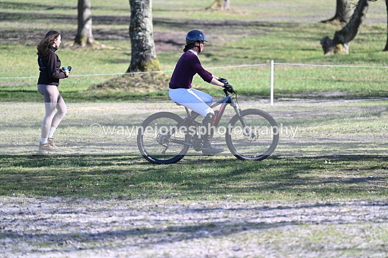 WJ7_9881 - XC Time 10:51 to 11:07