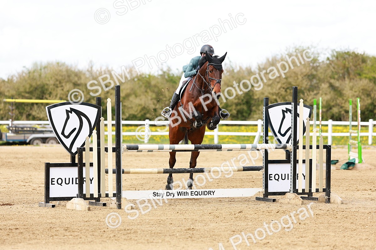 SBM_002229 - Class 4 - Senior Newcomers - 1.10m