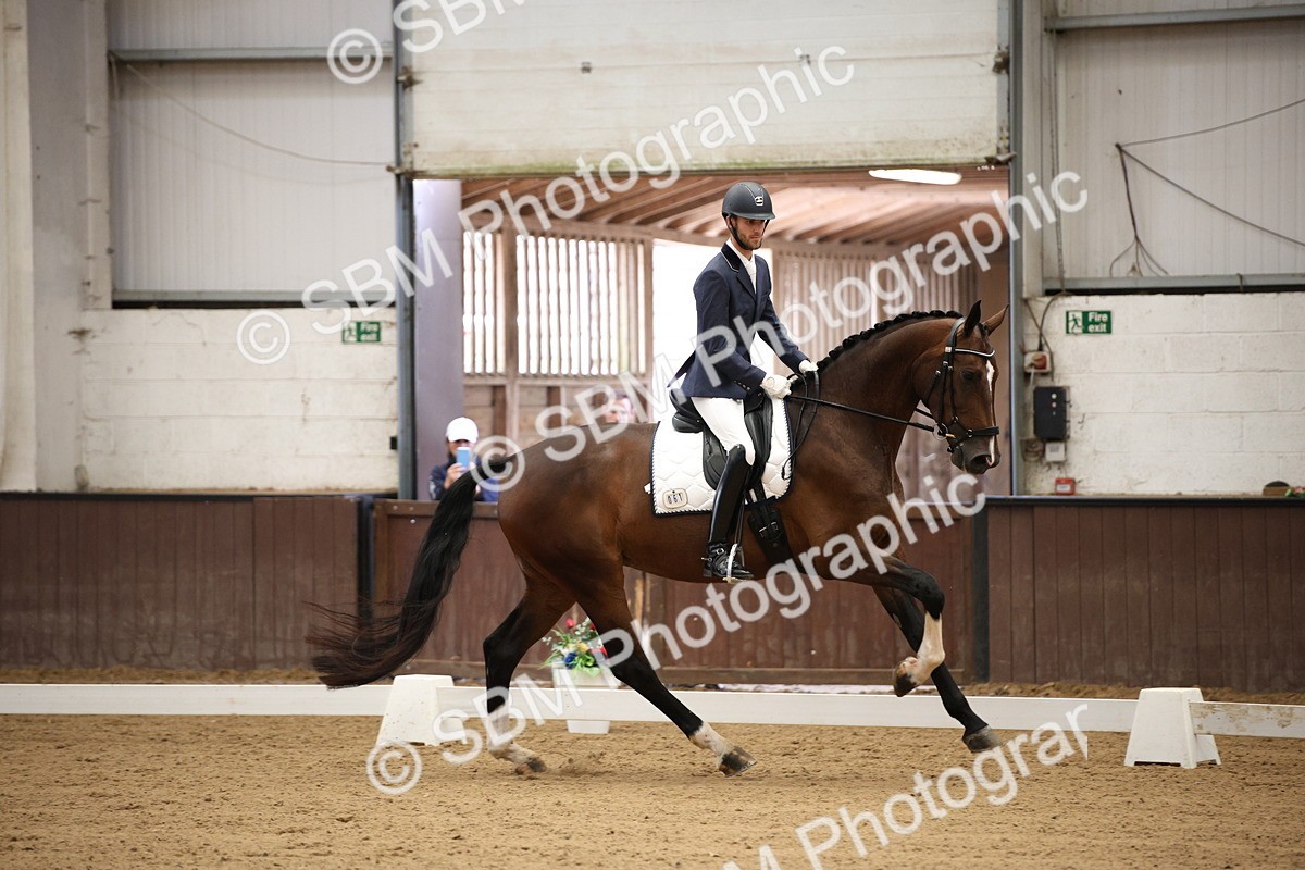SBM_000254_Class 2 - Prelim A 17a Gold - Cart - Debbie