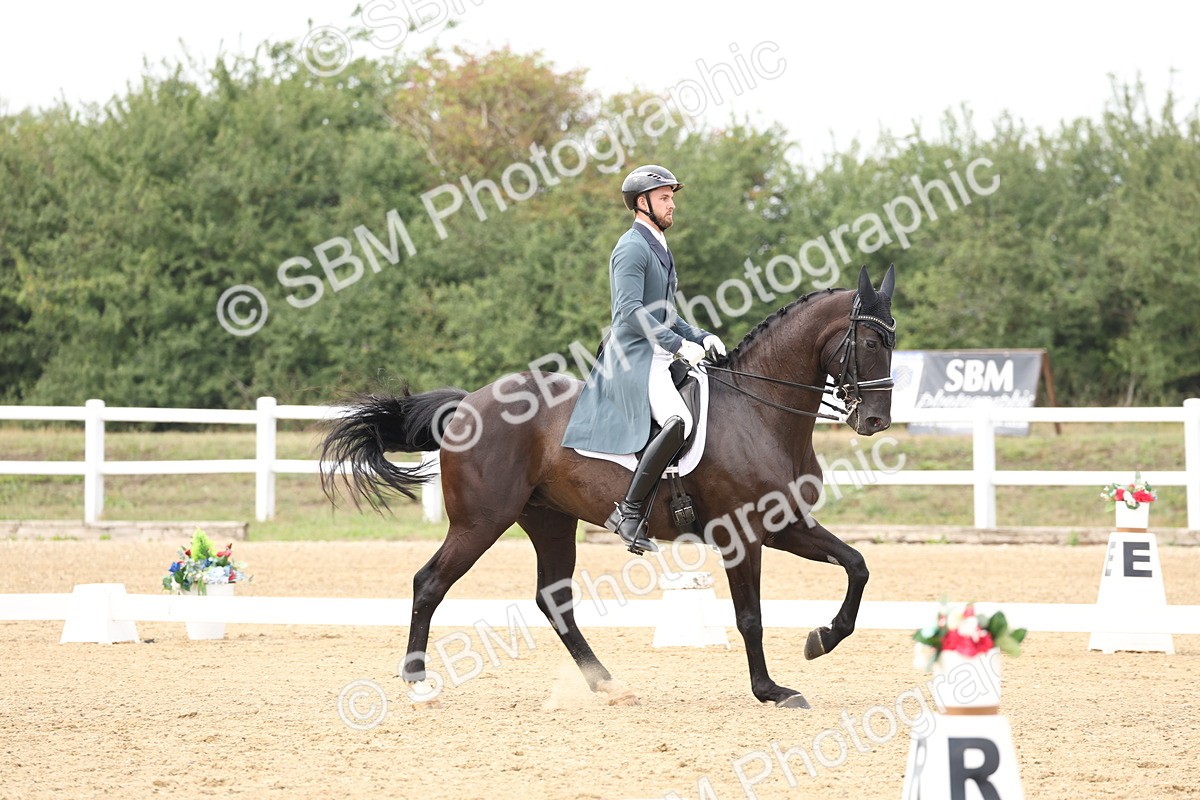 SBM_008338 - Class 10 - FEI INT I - 16.10-16.50
