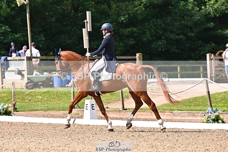 250523A-101826-05911 - C-261-Danielle.Dunn-ICI.DOR.DE.DONNA.CADANZA.Z