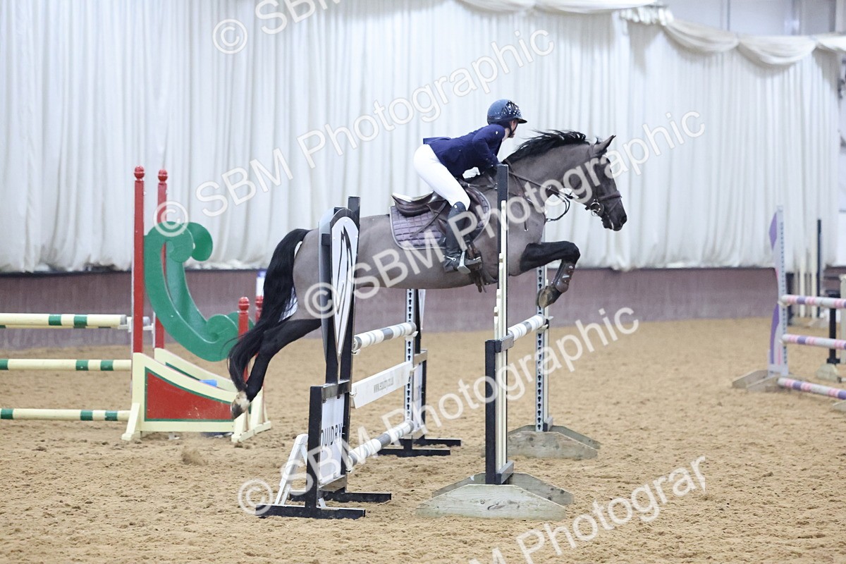 SBM_003382 - Class 11 - Blue Chip Pony Newcomers - 1.00m Open
