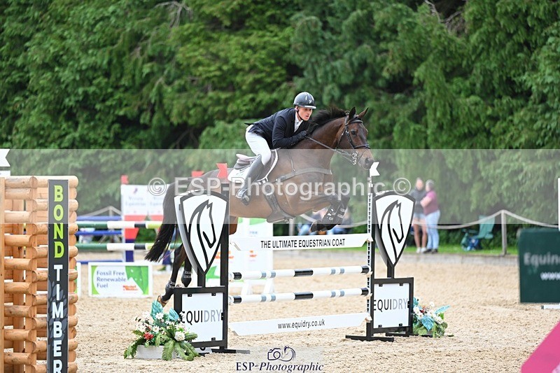 240525-161012-18072 - 552-COUNT_ONYX-Aaron_Millar