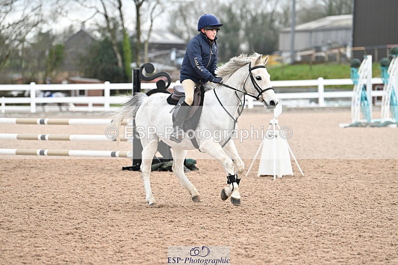 240309A-101212-00045 - Cls 1 Pony Intro 70cm