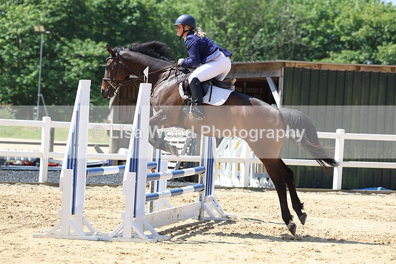 3E7A9606 - Class 8: Senior 80cm