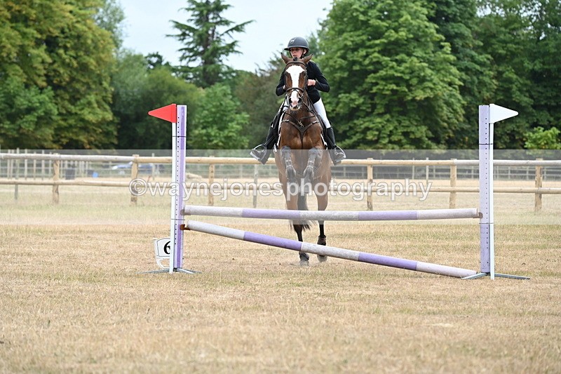 WJ6_0581 - Class 14 Intermediate Jumping 75cm