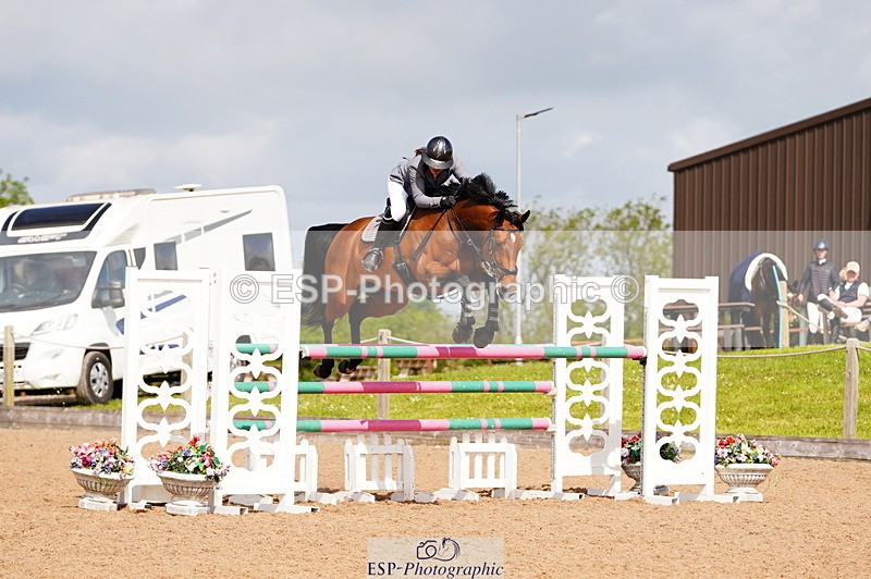 240526A-101444-07341 - Cls 25 National 1.30m Open