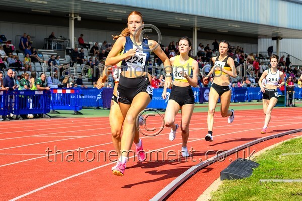 Age25SAT-915685 - Track Female Set One