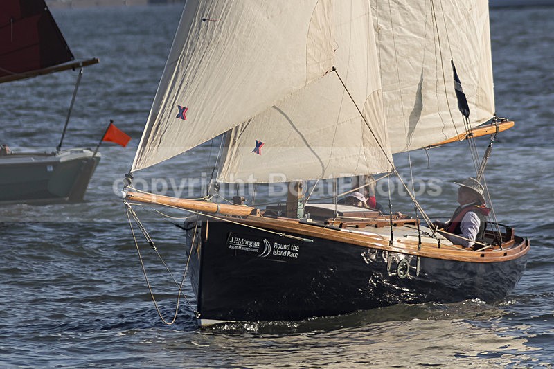 140621 122 IOW011DC - ROUND THE ISLAND - 21st June 2014