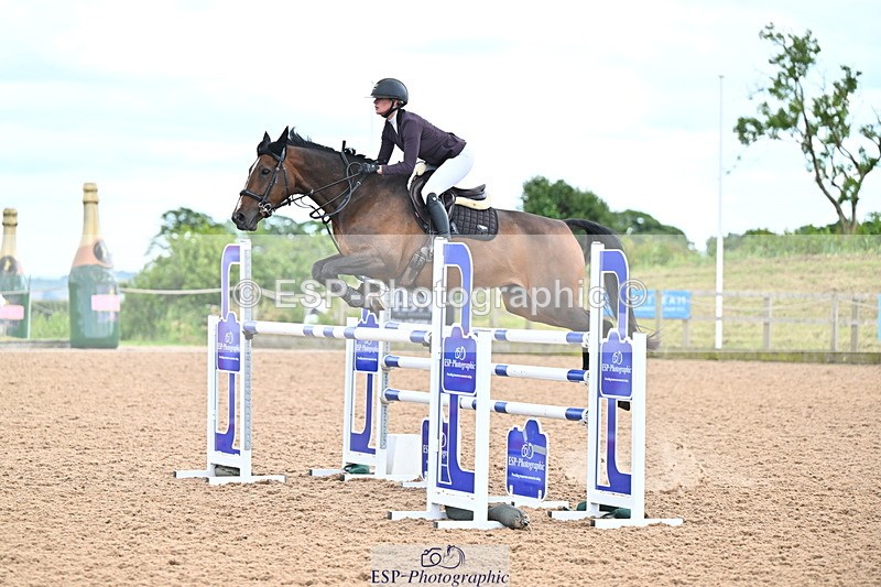 240608A-142334-02739 - Cls 5 Snr Foxhunter and 1.20m Open