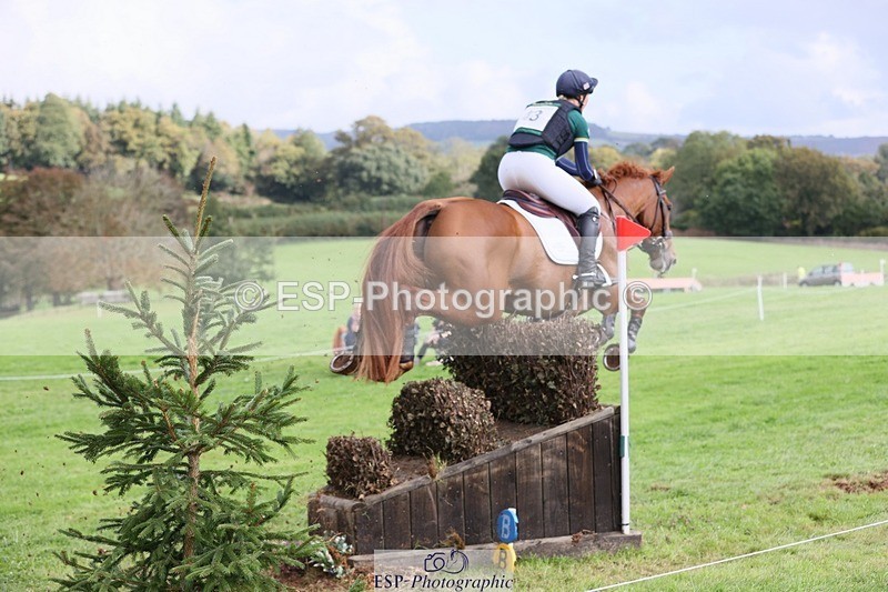 231020-124321-08778 - 043-OTTENTIK.NOBILITY-Dani.Evans-XC