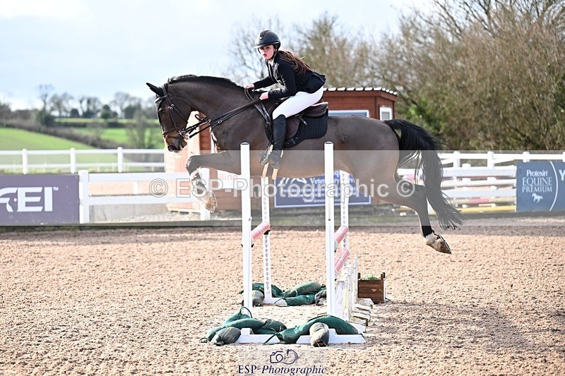 260128-104324-00146 - Clear Round & Brit Nov 90cm