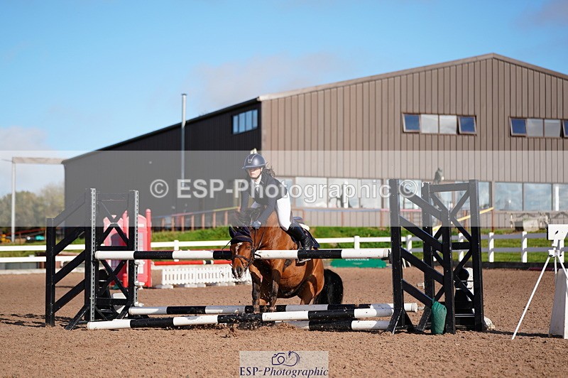 241027A-111922-02407 - SUN Cls 5 Pony Discovery and 90cm Open