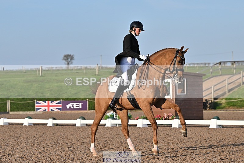 250404-183404-08710 - 150-Nathalie.Wahlund-Cerano.Gold