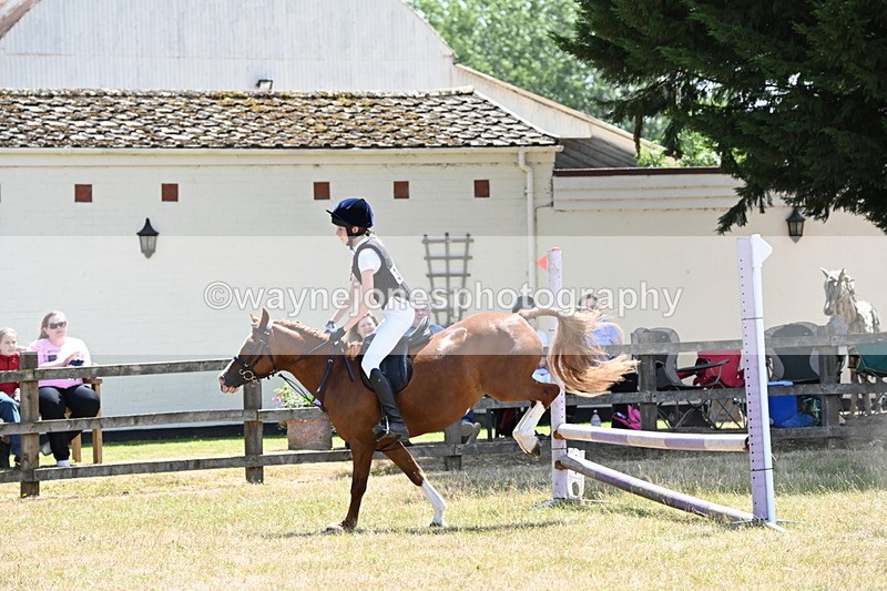 WJ6_5926 - Class 13 Novice 60cm