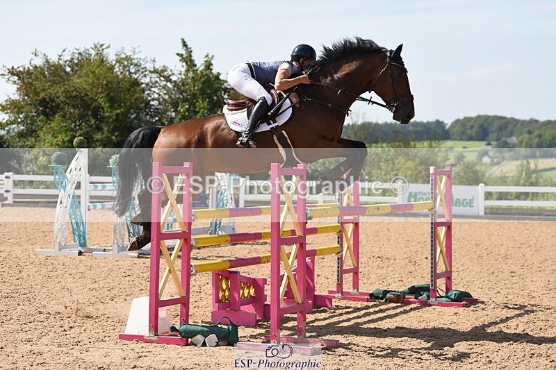 230906A-135602-00526 - Foxhunter & 1.20m Open