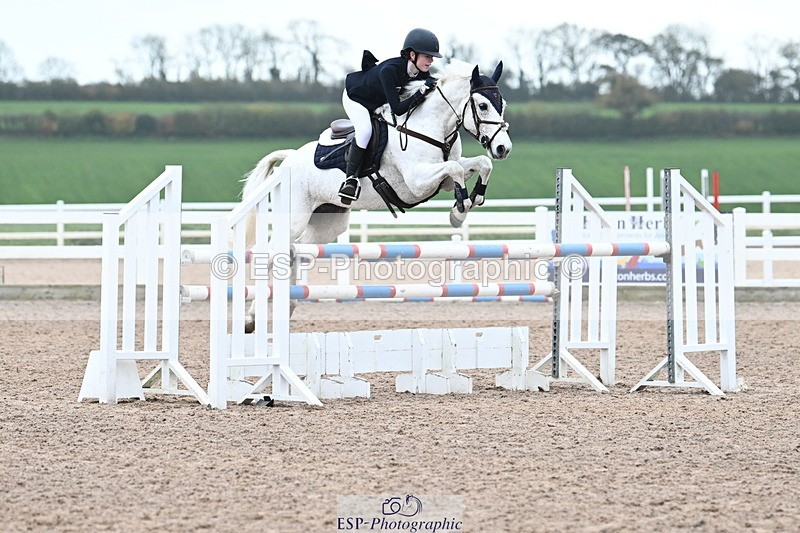 231118A-135355-03189 - Cls 9 Foxhunter & 1.10m Open
