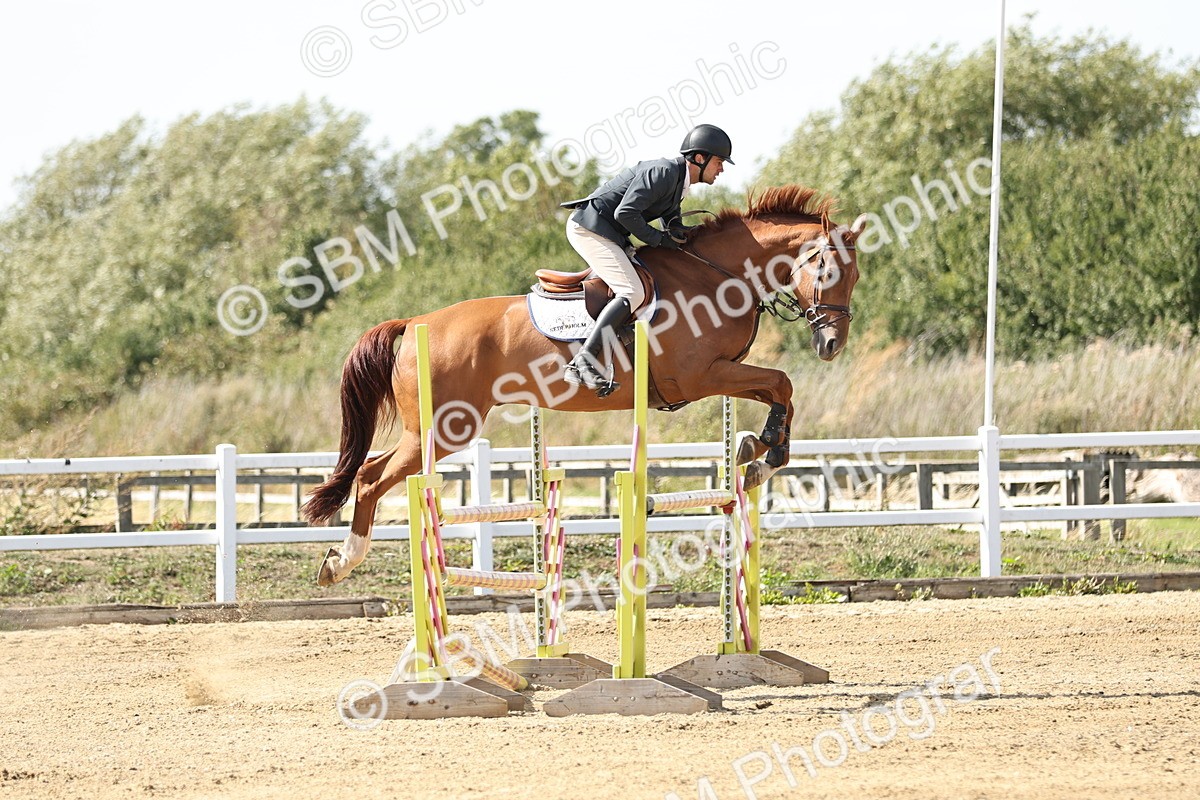 SBM_005087 - Class 6 = Senior Newcomers - 1.10m Open