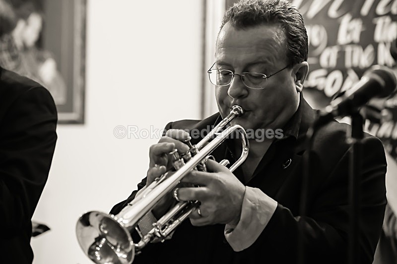  - TOM & SIMON GARDNER PLAY BROTHERS CANDOLI