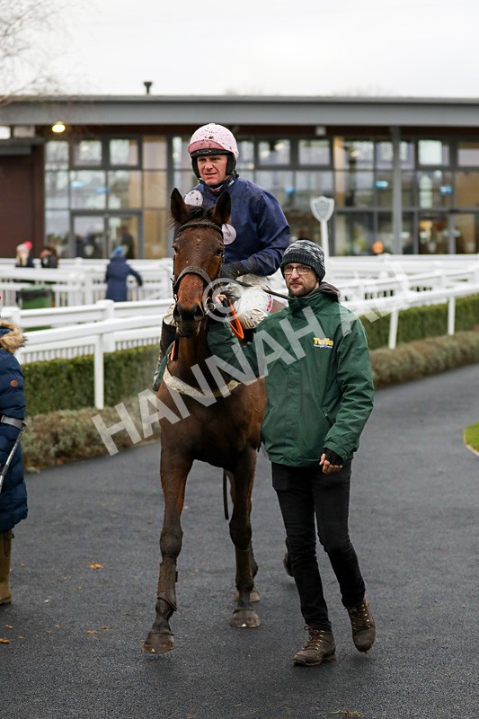 110124-Race 2-Its Maisy-4893 - Race 2