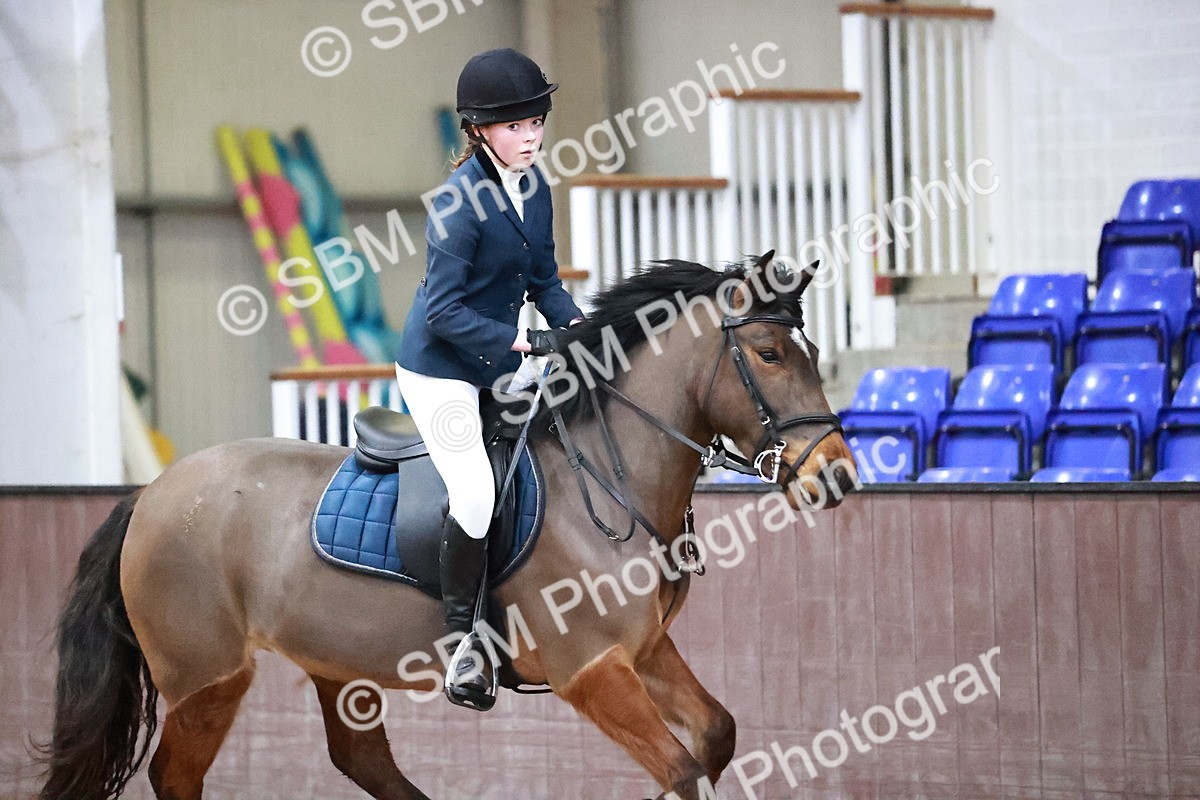 SBM_000152 - Class 1 - Pony Intro 70cm