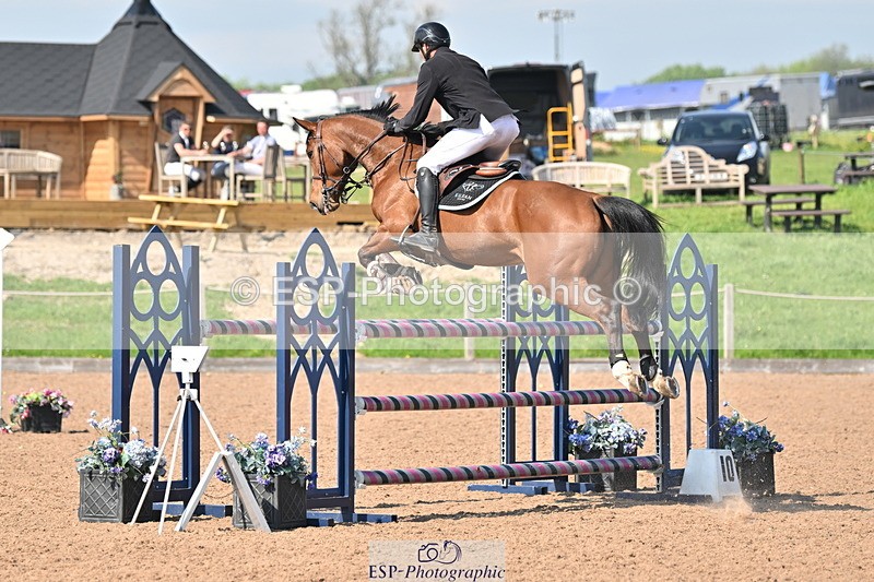 240512A-161018-19720 - Cls 51 Foxhunter