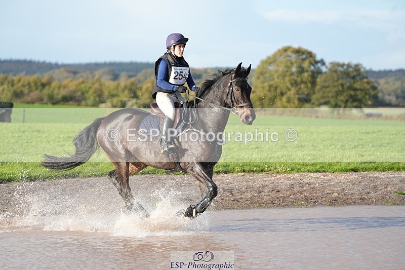 251024A-155916-14640 - C-254-Emily.Mainieri