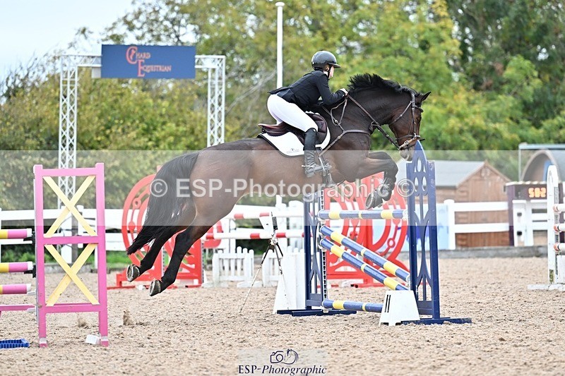 251015-140426-00707 - Cls 4 Newcomers and 1.10m Open