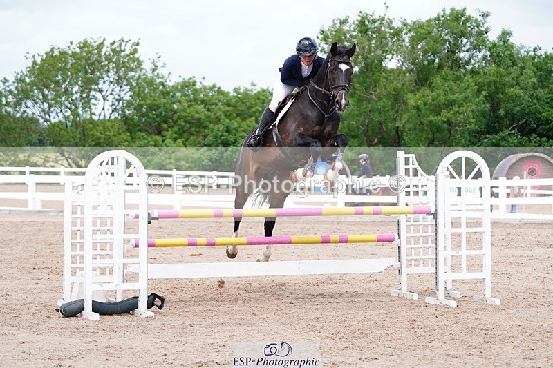 250525-121852-09393 - Cls 33 A&B Snr Disc & 1.00m Open