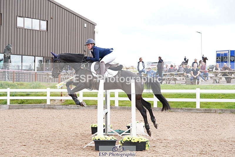 240915A-111240-09318 - Cls 33 85cm Amateur Qualifier