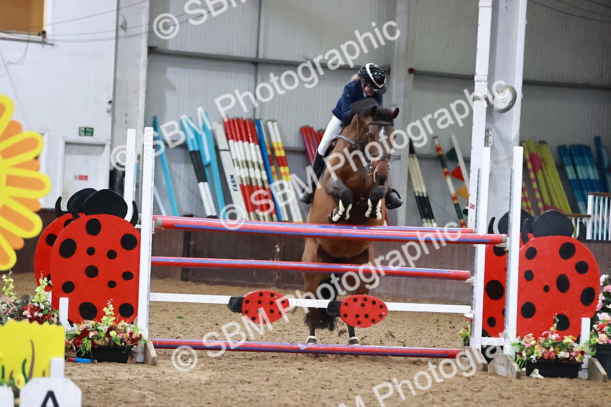 SBM_001633 - Class 5 - Senior Foxhunter 1.20m