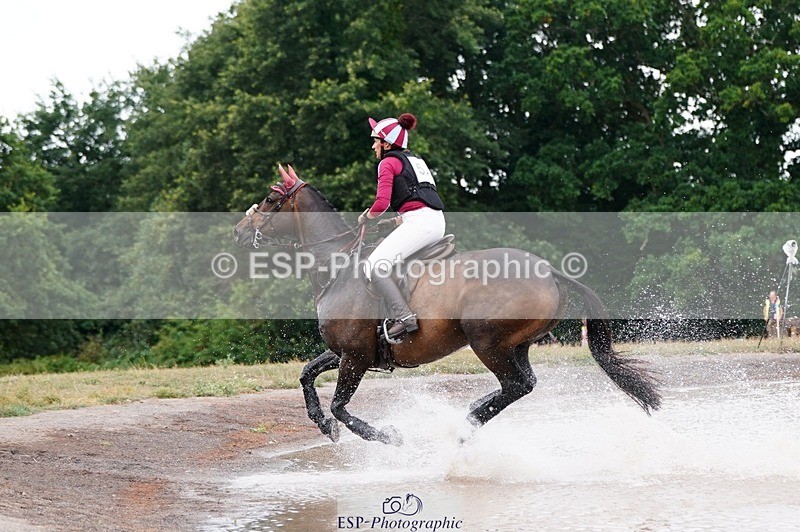 250803A-130254-13196 - M-570-Lizette.Jackman-MURPHYS.GAUNTLET