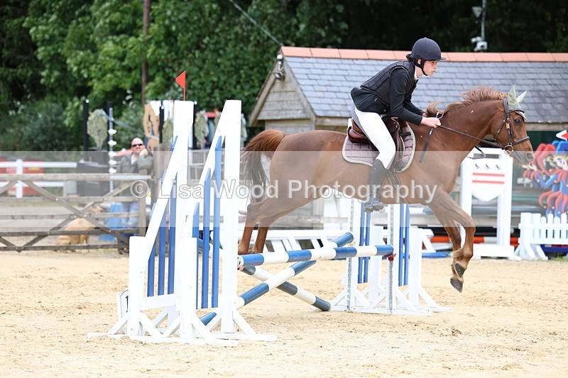 3E7A4000 - Class 6: 70cm Junior