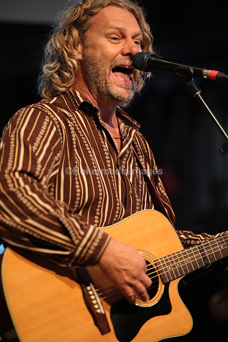 FOLK N BLUES-120 - FOLK and BLUES SEPT 2022