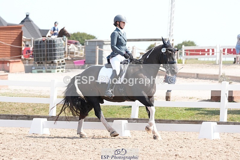 250817-122653-09067 - 163-Hannah.TownleyThe.Domino.Effect