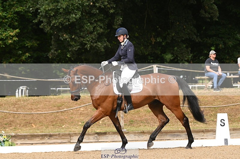 250719A-095113-03115 - 101-Sophie.Douglas-Paquino.V'ant.Goovahof