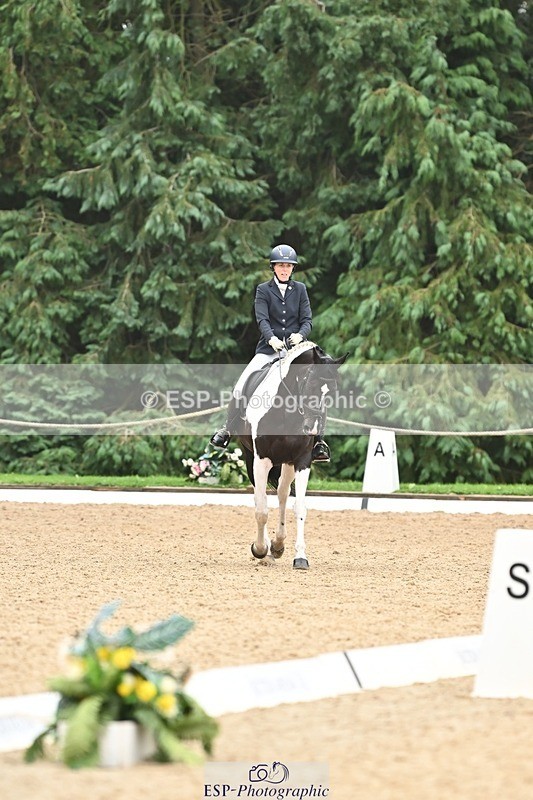 240811-111741-05138 - 189-Emma.Jenkinson-Fleur.C