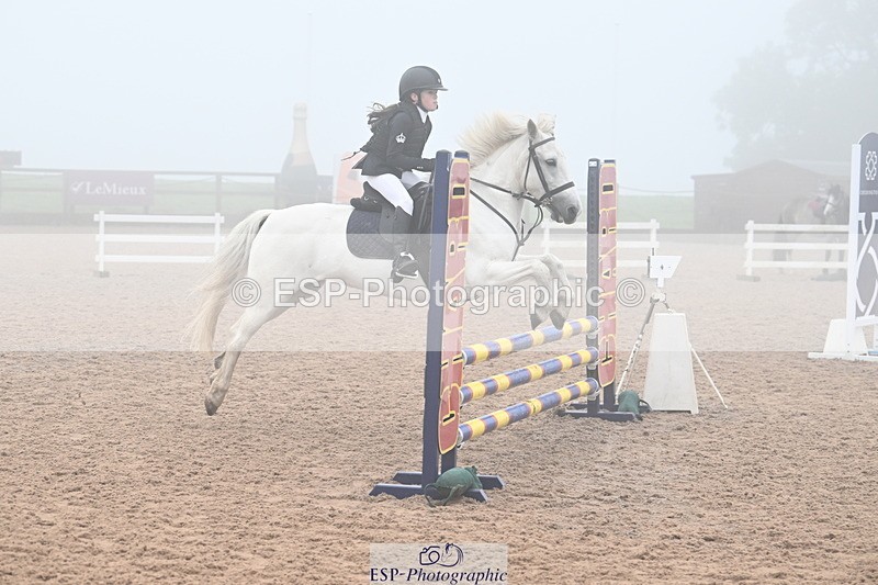 240907A-092722-00115 - Cls 1 Pony Intro 70cm