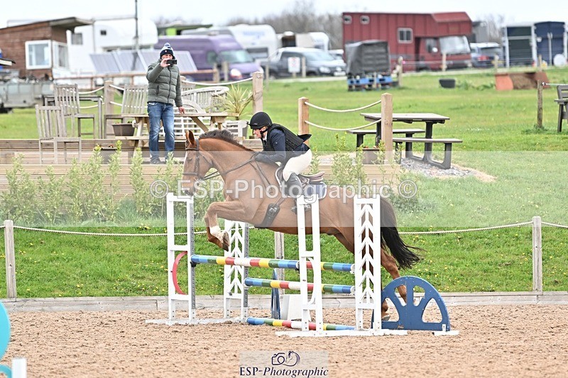 250414-111335-00391 - 90cm Round 1