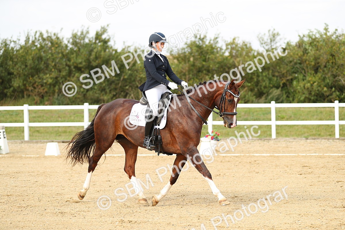 SBM_018449 - Class 14 - Novice 23 - 15.16-16.19