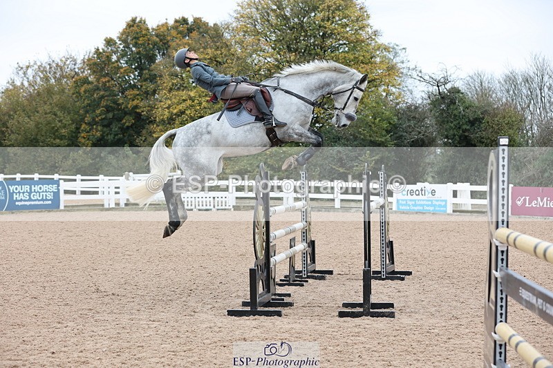 241101A-111536-01301 - FRI Cls 5 Newcomers and 1.10m Open