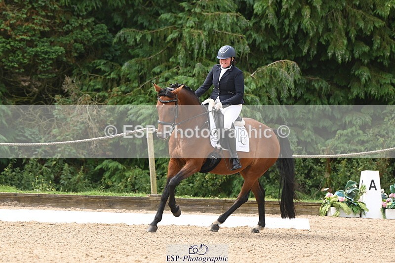 250719A-105223-04080 - 134-Carly.Moore-Taylors.Park.De'.Debutant